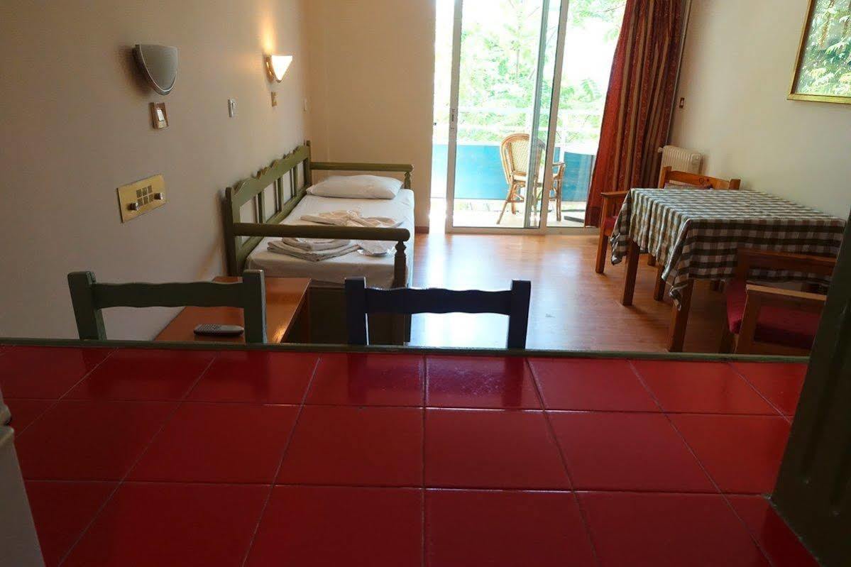 Bristol Apartments Kos Town Luaran gambar